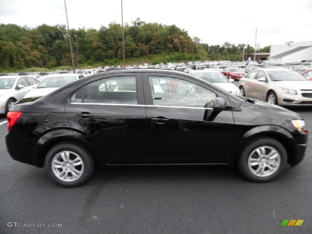 Jet Black/Brick Interior 2016 Chevrolet Sonic LT Sedan Photo #106671440