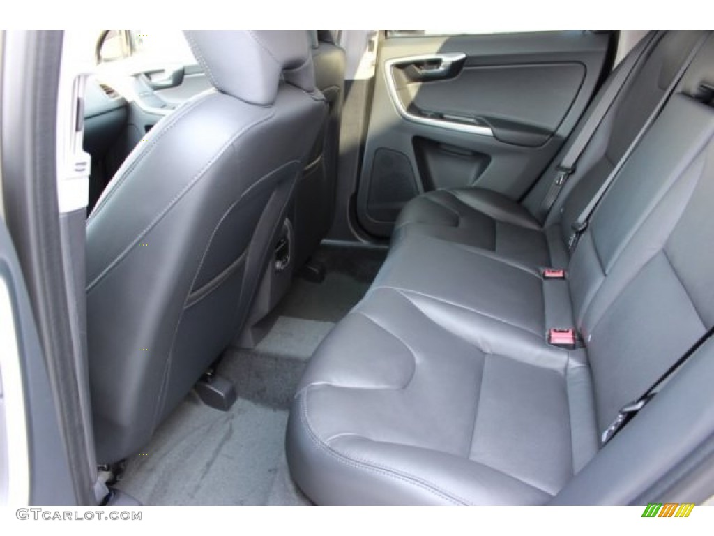 2016 Volvo XC60 T6 Drive-E Rear Seat Photo #106672289