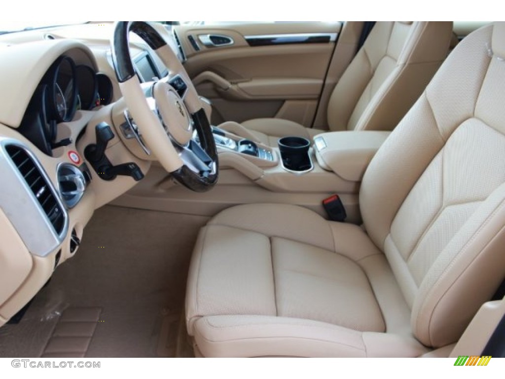 2016 Porsche Cayenne Standard Cayenne Model Front Seat Photo #106673489