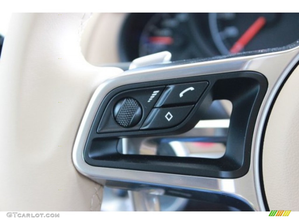 2016 Porsche Cayenne Standard Cayenne Model Controls Photo #106673693