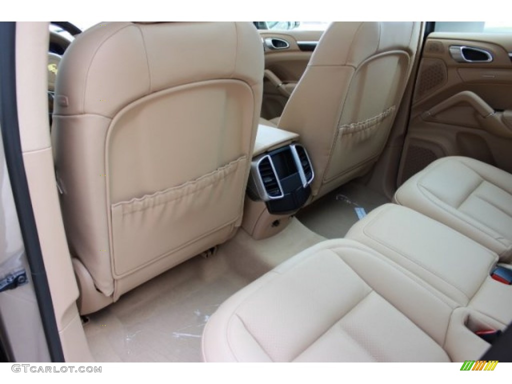 2016 Porsche Cayenne Standard Cayenne Model Rear Seat Photo #106673819