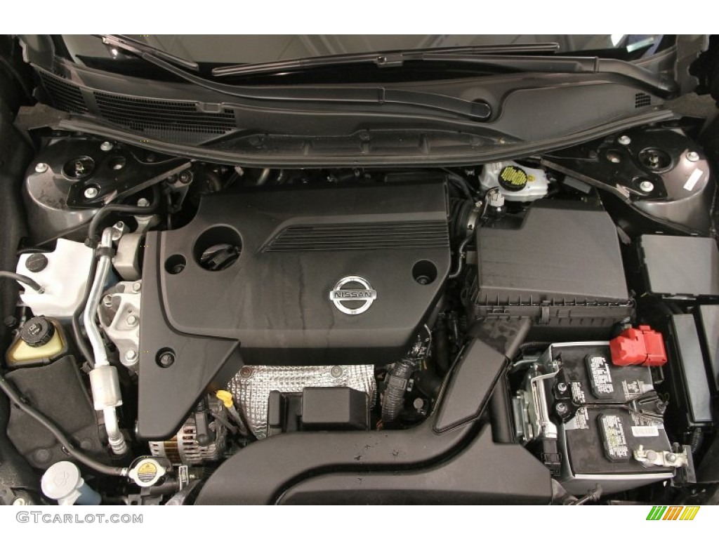 2015 Nissan Altima 2.5 S Engine Photos