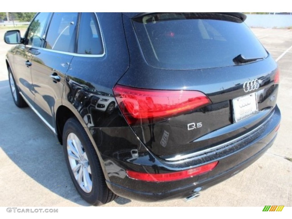 2016 Q5 2.0 TFSI Premium quattro - Brilliant Black / Black photo #6