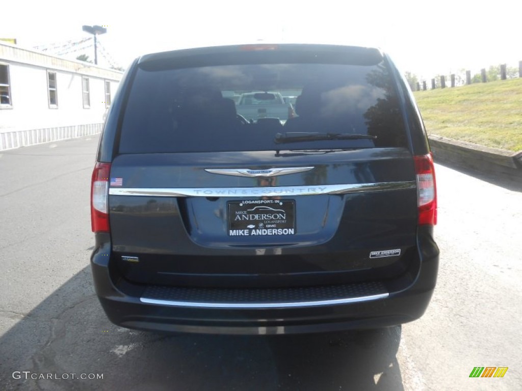 2013 Town & Country Touring - Maximum Steel Metallic / Black/Light Graystone photo #5