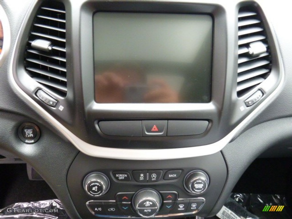 2016 Jeep Cherokee Trailhawk 4x4 Controls Photo #106699078