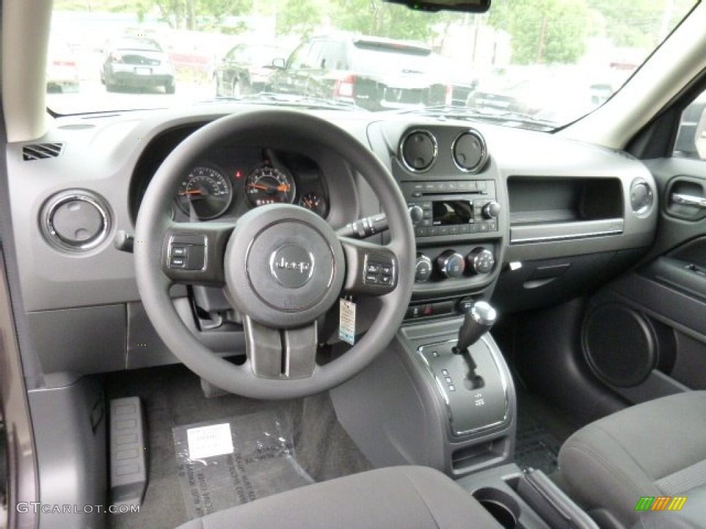 2016 Jeep Patriot Sport 4x4 Dashboard Photos