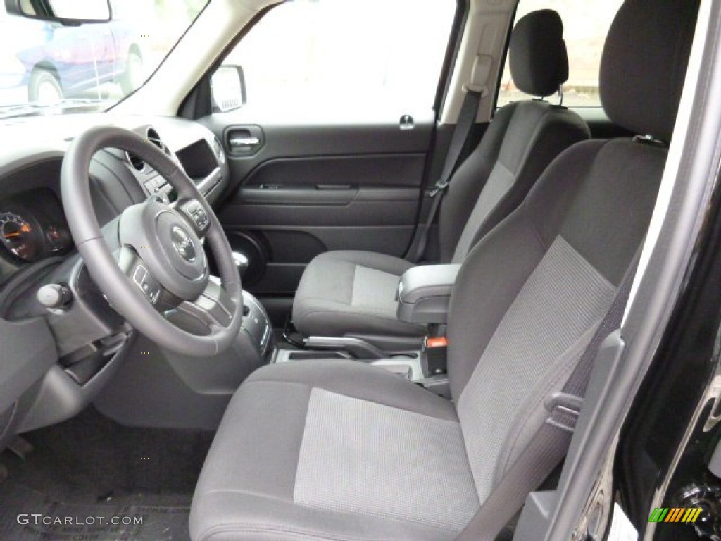 Dark Slate Gray Interior 2016 Jeep Patriot Latitude 4x4 Photo #106700821