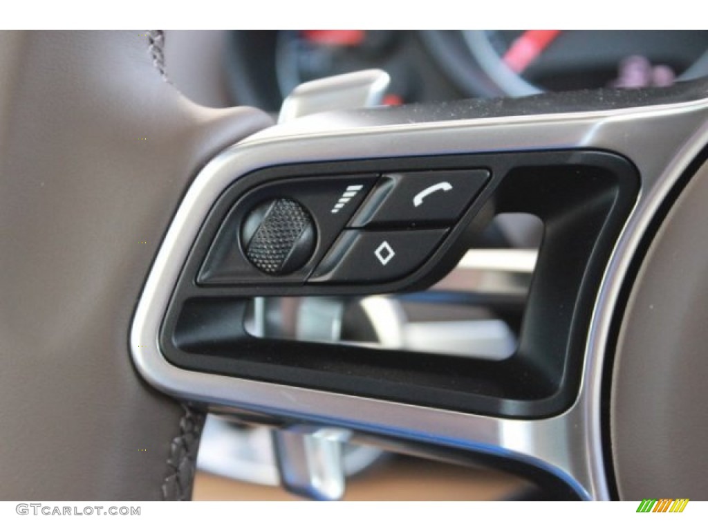 2016 Porsche Cayenne Turbo S Controls Photo #106703044