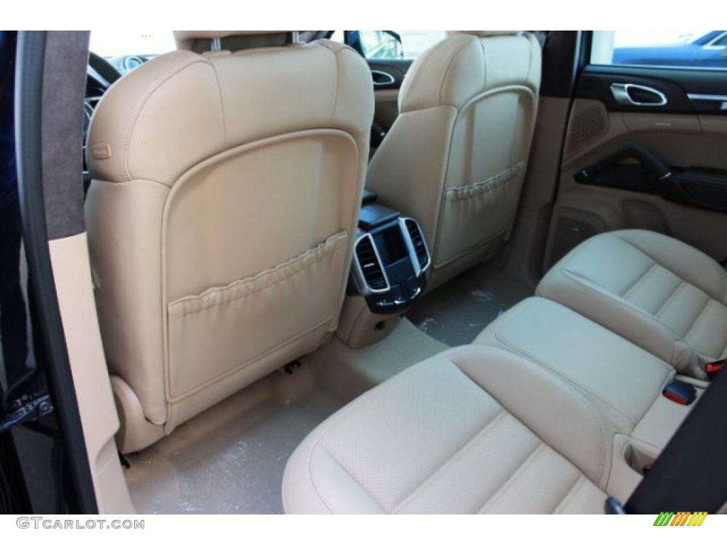 2016 Porsche Cayenne Turbo S Rear Seat Photo #106703192