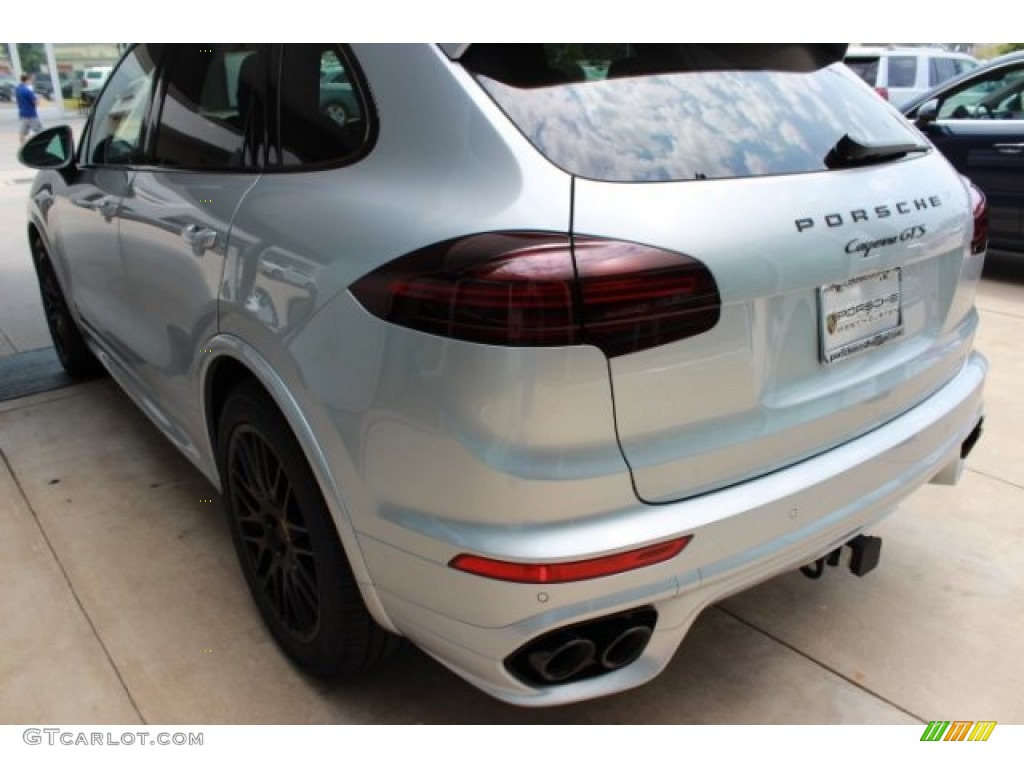 2016 Cayenne GTS - Rhodium Silver Metallic / Black photo #6