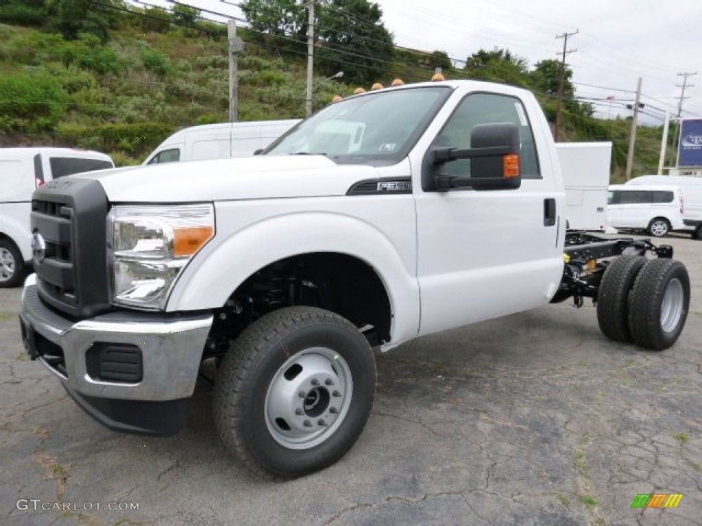 Oxford White 2016 Ford F350 Super Duty XL Regular Cab Chassis 4x4 Exterior Photo #106706920