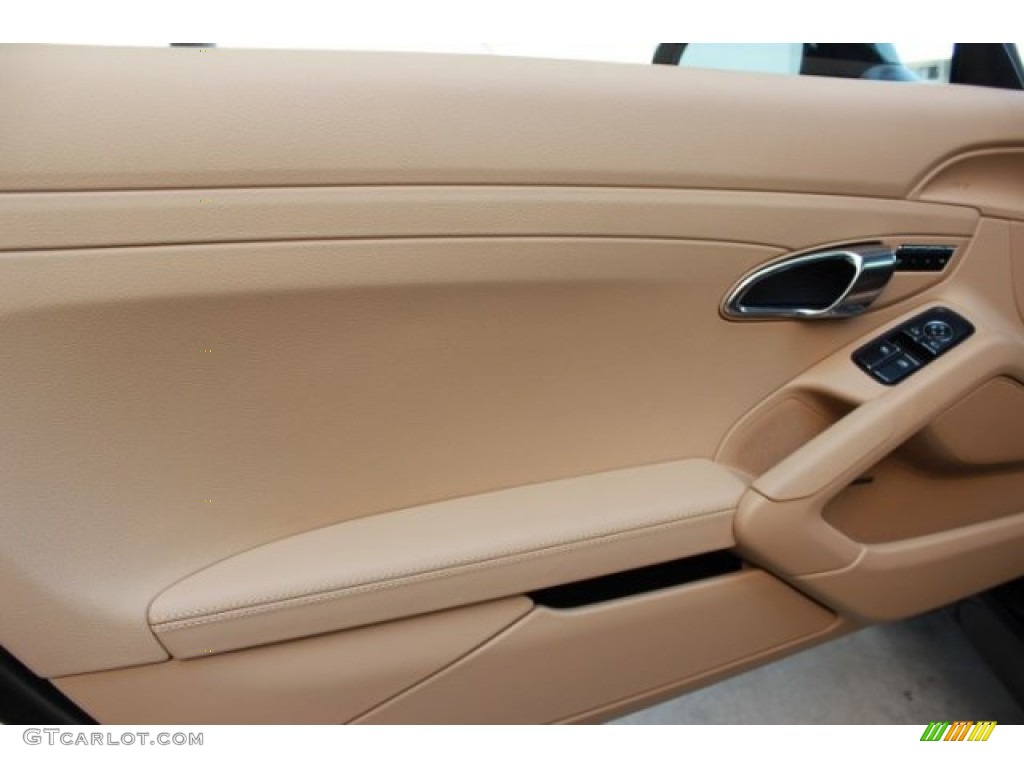 2016 Porsche Cayman GTS Door Panel Photos