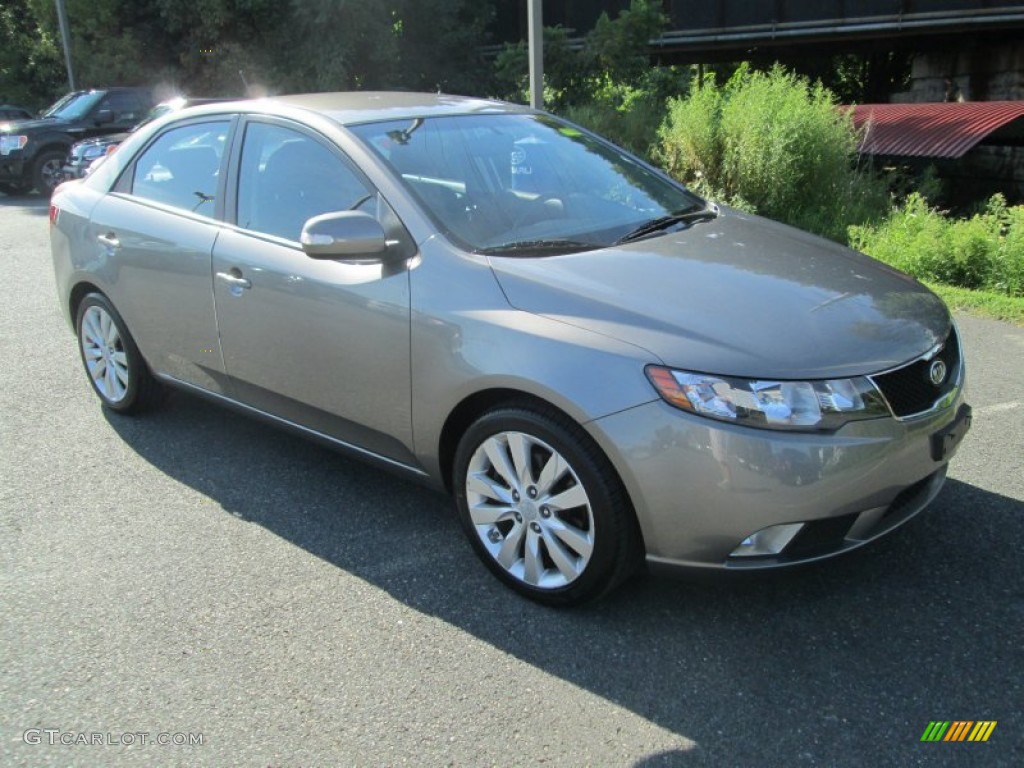 2010 Forte SX - Titanium / Black Sport photo #4