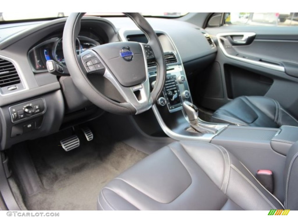 Off-Black Interior 2016 Volvo XC60 T6 AWD R-Design Photo #106713049