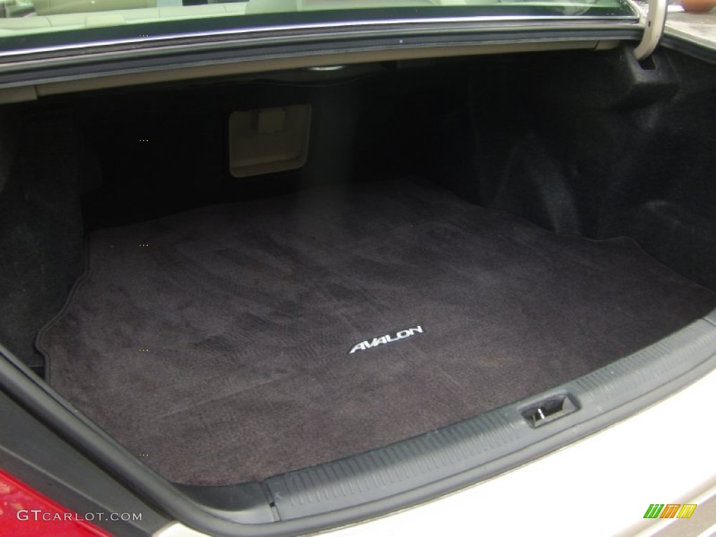 2001 Toyota Avalon XL Trunk Photo #106715278