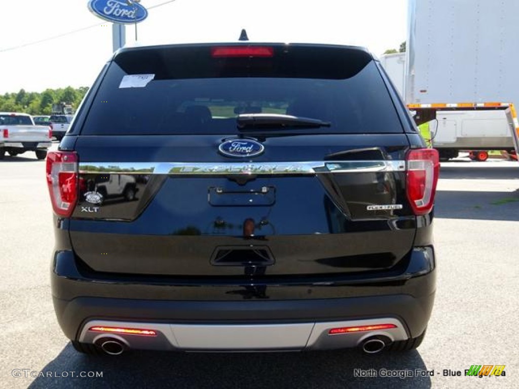 2016 Explorer XLT - Shadow Black / Ebony Black photo #4