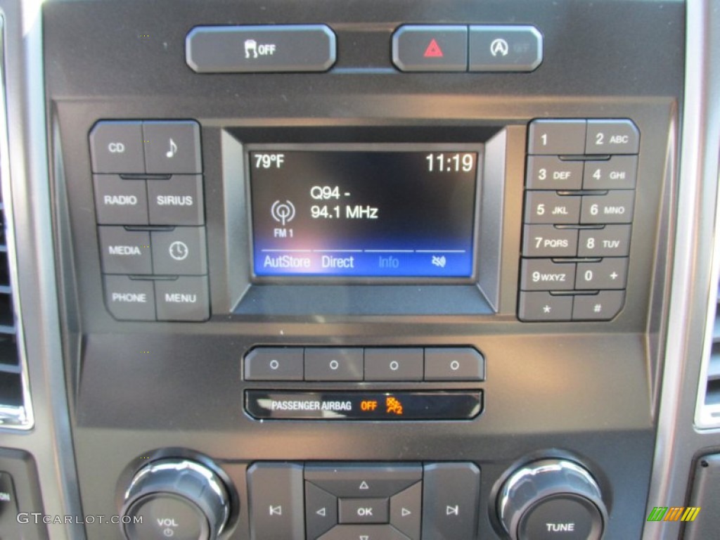 2015 F150 XLT SuperCrew - Tuxedo Black Metallic / Medium Earth Gray photo #26