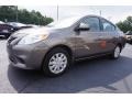 2014 Titanium Nissan Versa 1.6 SV Sedan  photo #3