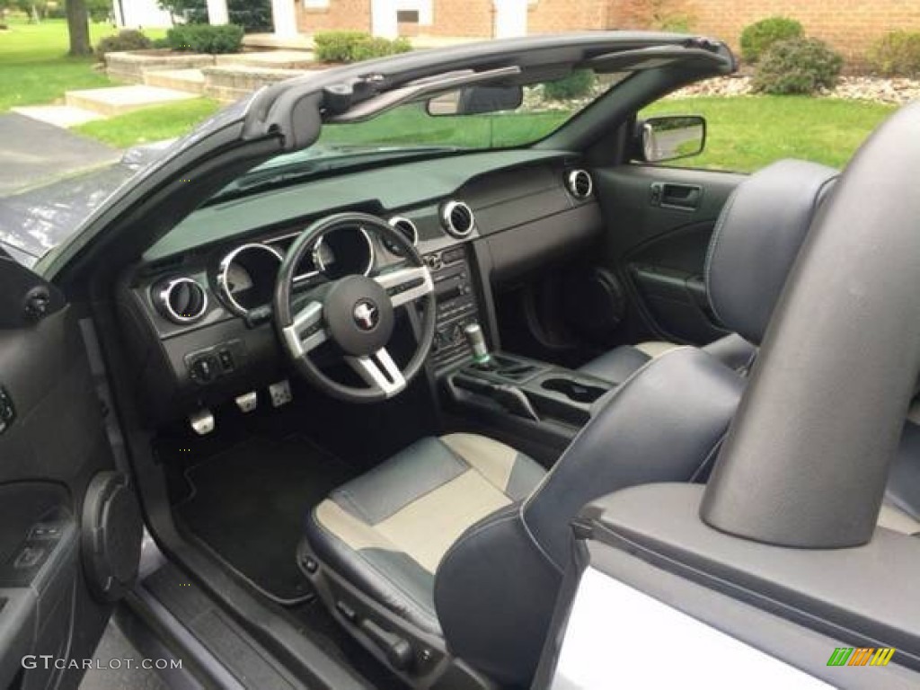 Light Graphite Interior 2006 Ford Mustang Roush Convertible Photo #106726369
