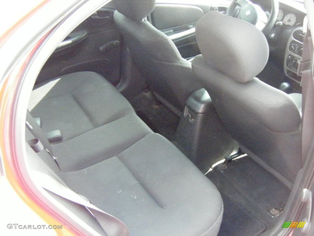 2005 Neon SXT - Flame Red / Dark Slate Gray photo #10