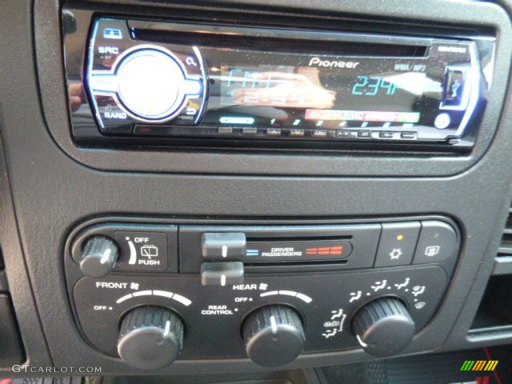 2001 Durango SLT 4x4 - Black / Dark Slate Gray/Taupe photo #3