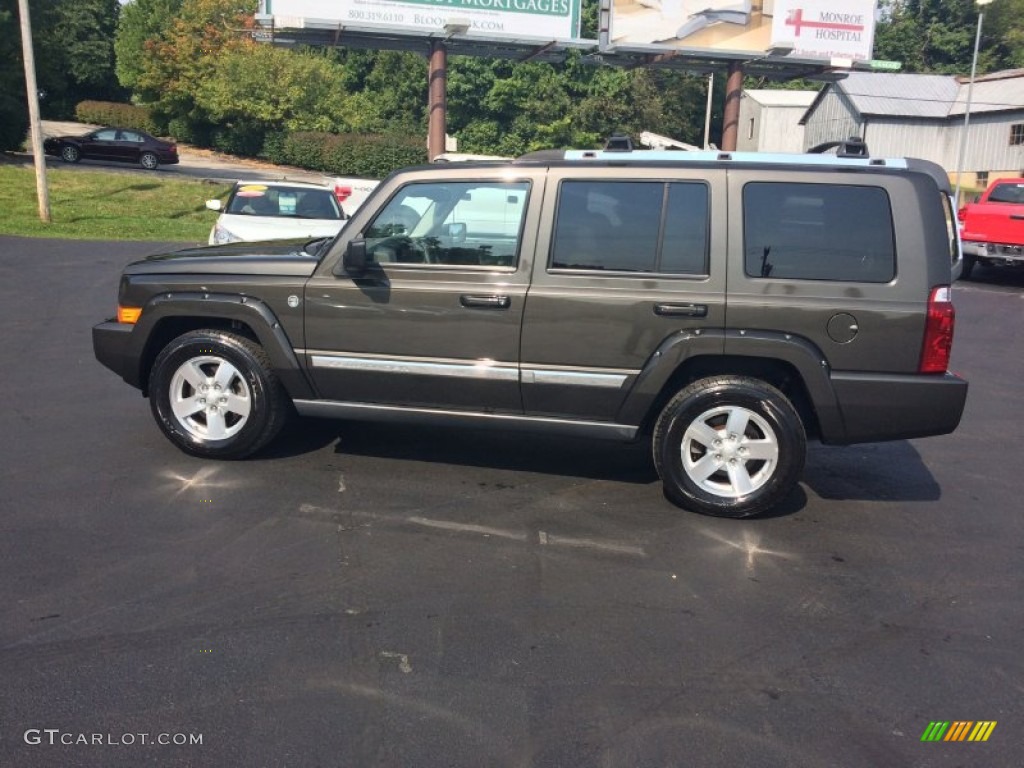 Dark Khaki Pearl 2006 Jeep Commander Limited 4x4 Exterior Photo #106748497