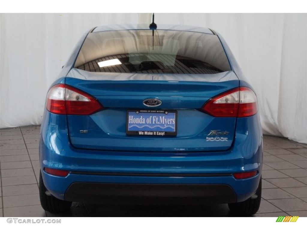 2015 Fiesta SE Sedan - Blue Candy Metallic / Charcoal Black photo #7