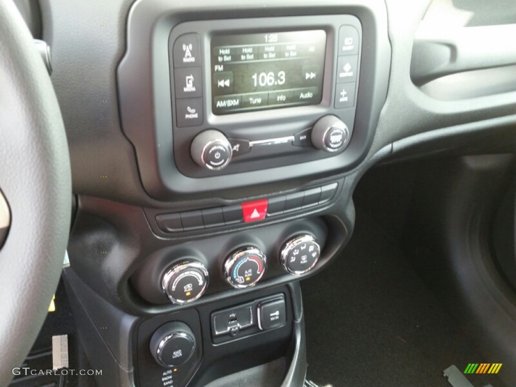 2015 Renegade Sport 4x4 - Commando Green / Black photo #10