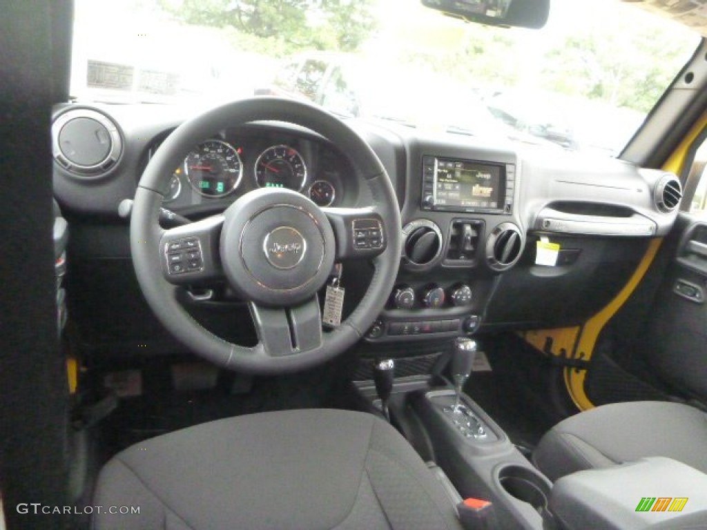 2015 Wrangler Unlimited Sport 4x4 - Baja Yellow / Black photo #4