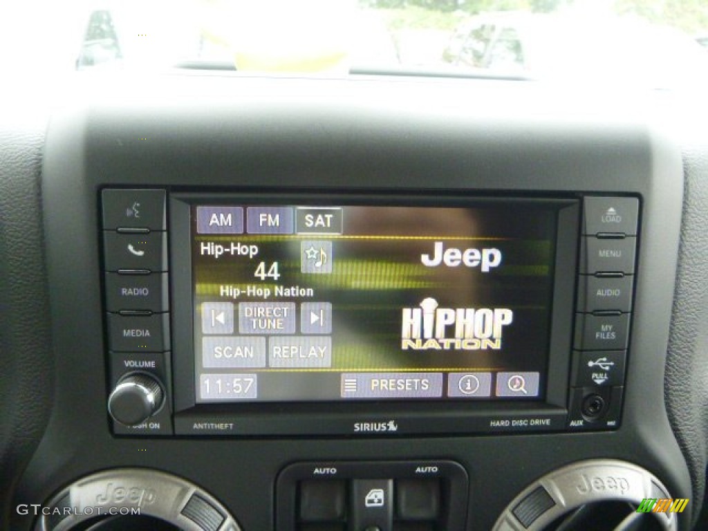 2015 Wrangler Unlimited Sport 4x4 - Baja Yellow / Black photo #17