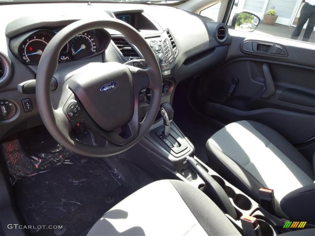 Charcoal Black Interior 2016 Ford Fiesta S Sedan Photo #106768493