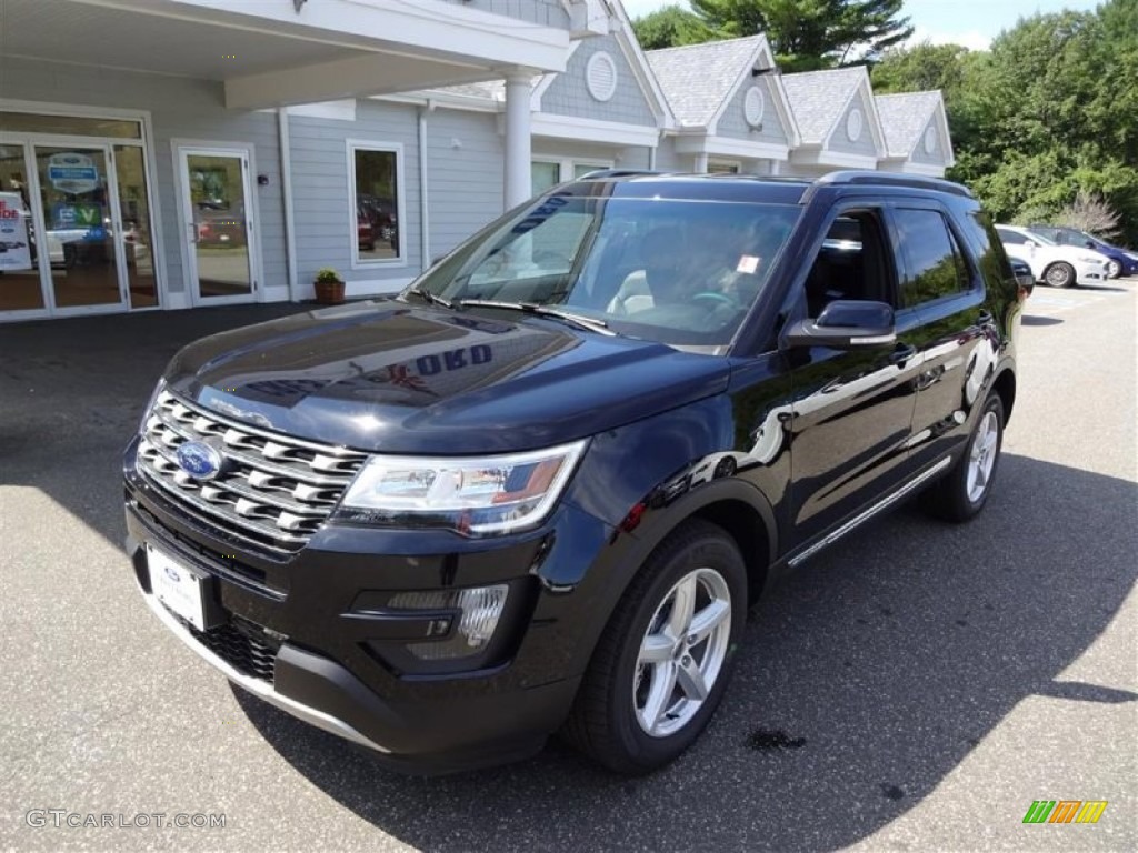 2016 Explorer XLT 4WD - Shadow Black / Ebony Black photo #3