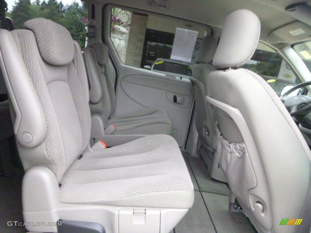 2007 Grand Caravan SXT - Linen Gold Metallic / Medium Slate Gray photo #2