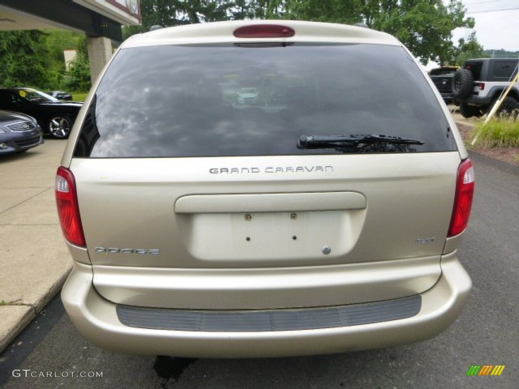 2007 Grand Caravan SXT - Linen Gold Metallic / Medium Slate Gray photo #12