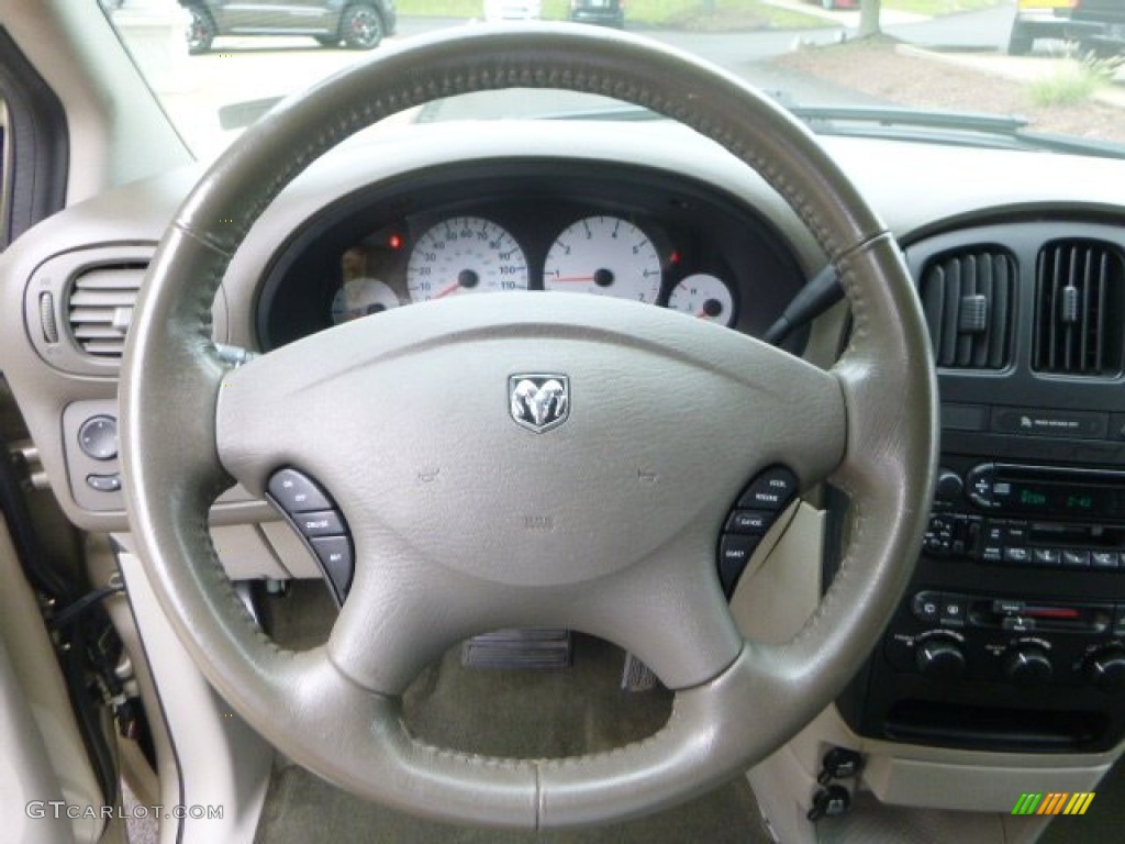 2007 Grand Caravan SXT - Linen Gold Metallic / Medium Slate Gray photo #17