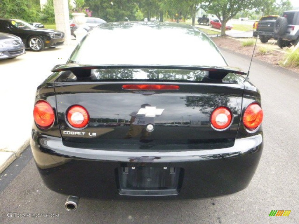 2007 Cobalt LS Coupe - Black / Gray photo #11