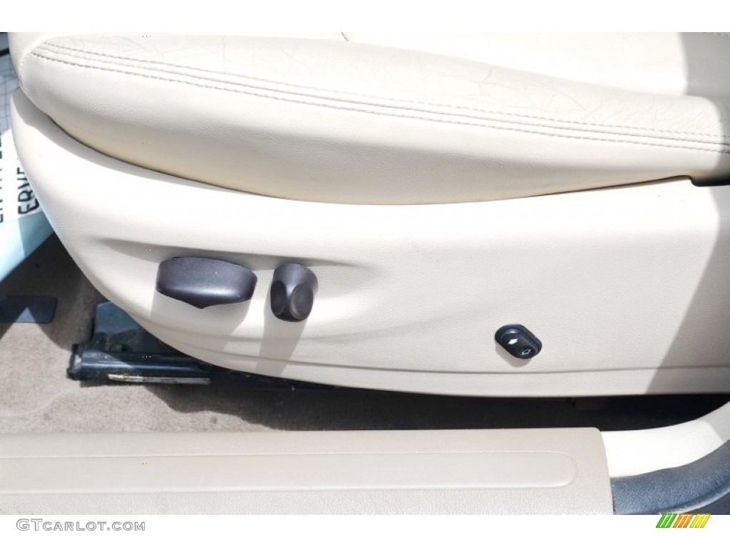 2002 X-Type 2.5 - Pacific Blue Metallic / Sand photo #13