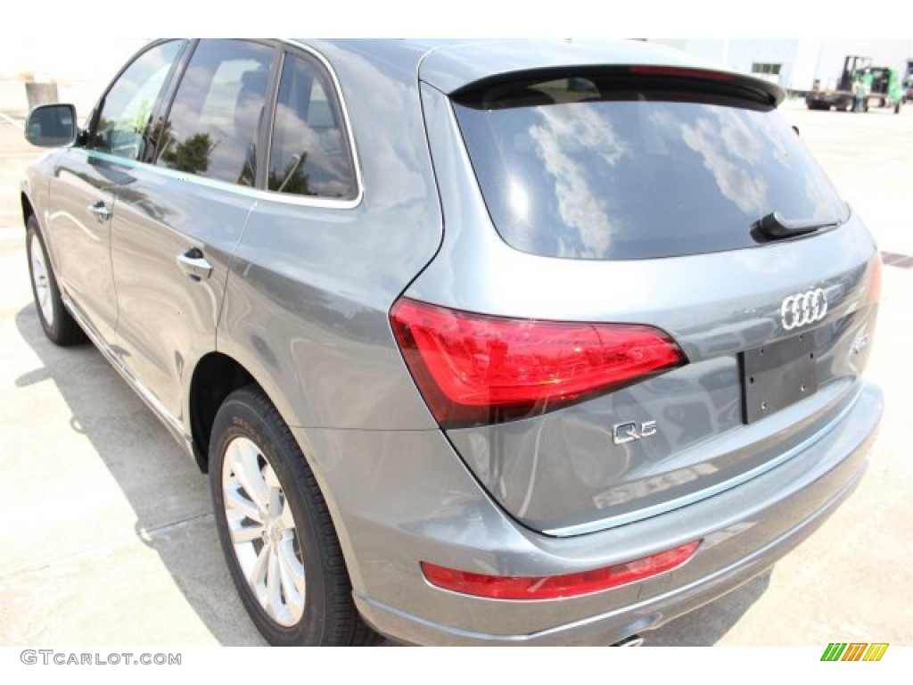 2016 Q5 2.0 TFSI Premium quattro - Monsoon Gray Metallic / Black photo #6