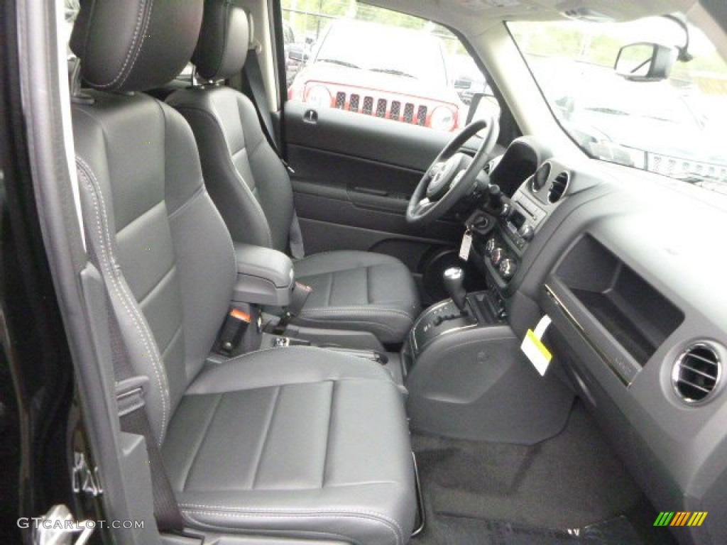 Dark Slate Gray Interior 2016 Jeep Patriot Latitude 4x4 Photo #106776941