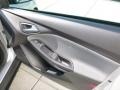Ingot Silver Metallic - Focus SE 5-Door Photo No. 12
