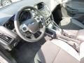 Ingot Silver Metallic - Focus SE 5-Door Photo No. 20