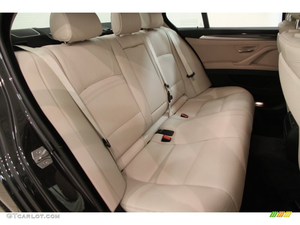 2014 BMW 5 Series 535d xDrive Sedan Rear Seat Photo #106779764