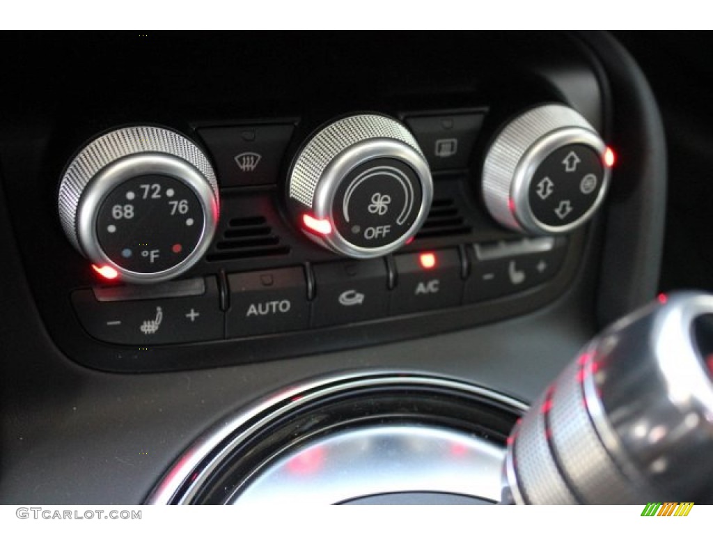2015 R8 V8 - Daytona Grey Pearl / Black photo #16