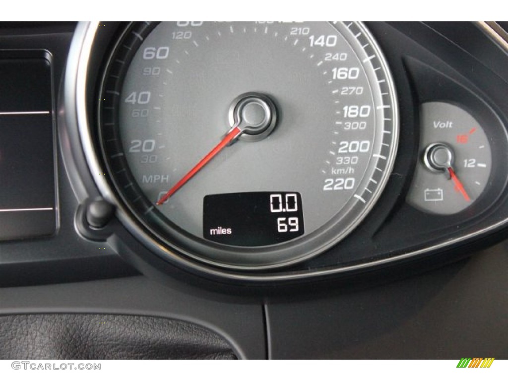 2015 R8 V8 - Daytona Grey Pearl / Black photo #31