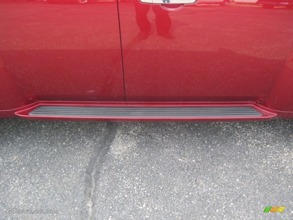 2008 HHR LT - Cardinal Red Metallic / Gray photo #9