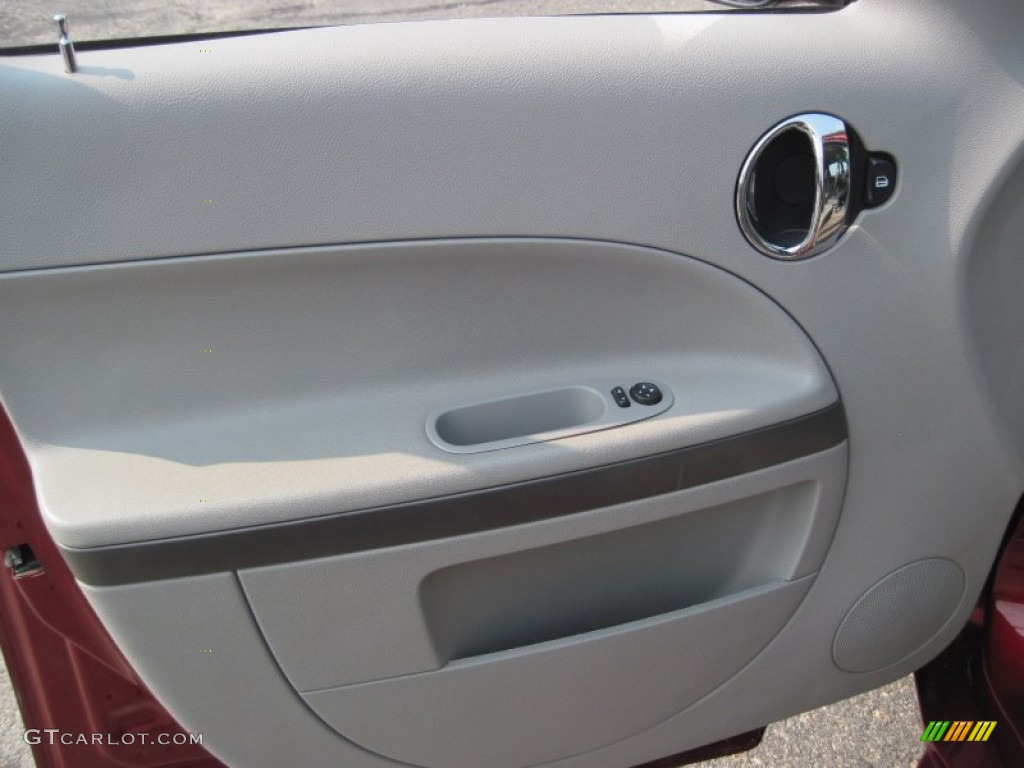 2008 HHR LT - Cardinal Red Metallic / Gray photo #15