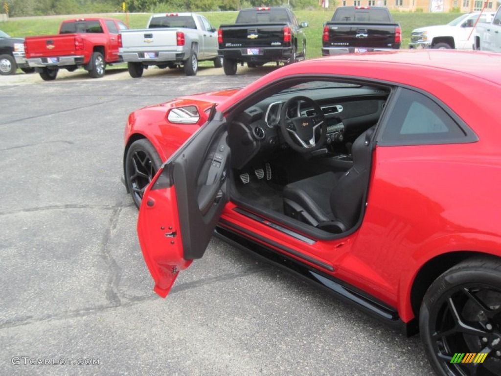 2015 Camaro Z/28 Coupe - Red Hot / Black photo #2