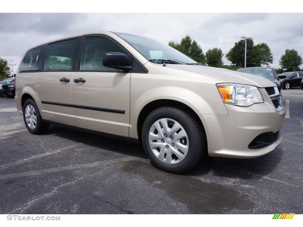 Cashmere/Sandstone Pearl 2016 Dodge Grand Caravan American Value Package Exterior Photo #106795371