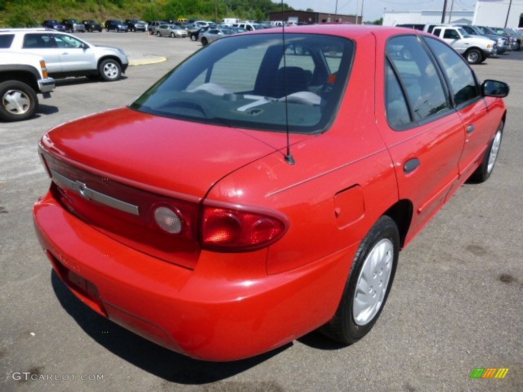 2003 Cavalier LS Sedan - Victory Red / Graphite Gray photo #4