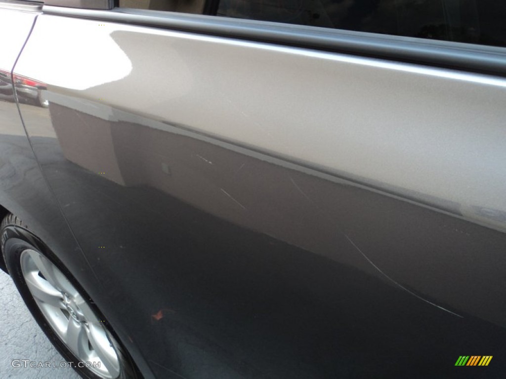 2011 Sienna V6 - Predawn Gray Mica / Light Gray photo #27